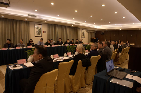 美国拉斯维加斯市市长一行访华 出席中美政企代表团交流会(图8) 美国拉斯维加斯市市长一行访华 出席中美政企代表团交流会(图8)