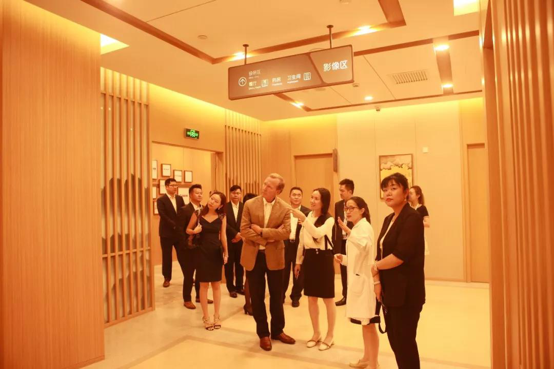 联合会助力电子城集团牵手亚美咨询,签约中美跨国科技服务平台(图4) 联合会助力电子城集团牵手亚美咨询,签约中美跨国科技服务平台(图4)