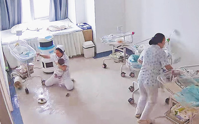 先锋模范 | 地震中，那些无私守护的身影(图1)